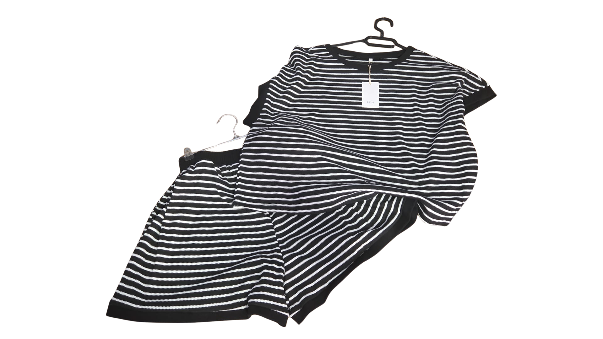 Completo a Righe Bianco e Nero – T-shirt e Shorts